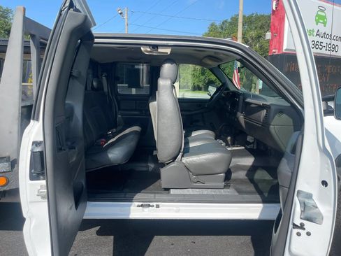Used 2004 Chevrolet Silverado 3500 4x4 Extended Cab w/ Heavy-Duty Power Package image 15