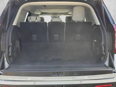 Used 2025 Ford Expedition Active image 6