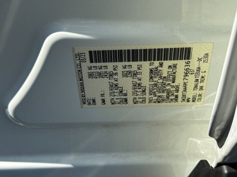 Used 2023 Nissan Rogue S image 29