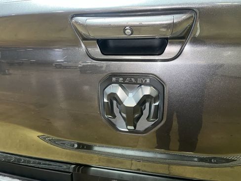 Used 2019 RAM 1500 Big Horn image 11