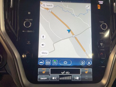 Used 2025 Subaru Outback Limited image 11