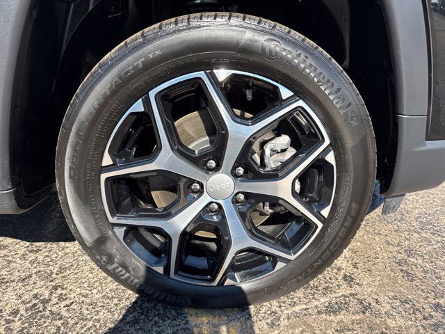 Used 2024 Jeep Compass Limited AWD/4WD image 30