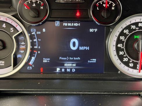 Used 2018 RAM 3500 Laramie AWD/4WD image 22
