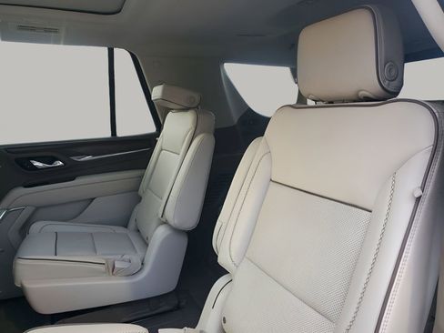 Used 2021 GMC Yukon Denali w/ Denali Premium Package image 19