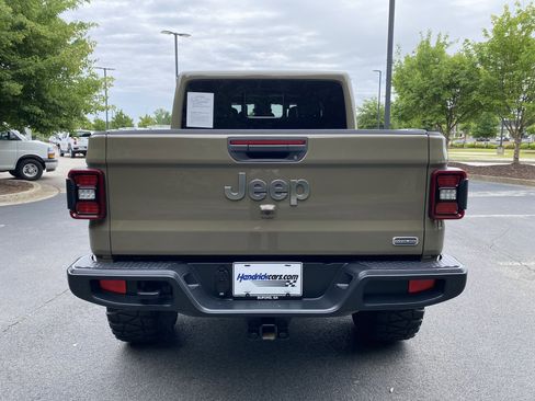 Used 2020 Jeep Gladiator Overland w/ Popular Equipment Package AWD/4WD image 8