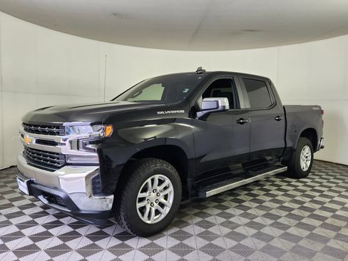 Used 2019 Chevrolet Silverado 1500 LT image 3