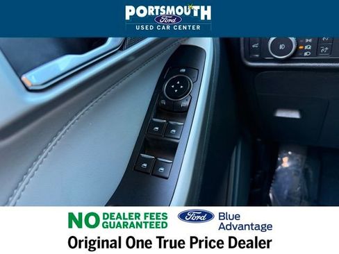 Certified 2022 Ford Explorer XLT w/ Equipment Group 202A image 25