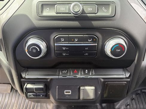 Used 2025 RAM ProMaster 2500 w/ Convenience Group image 20