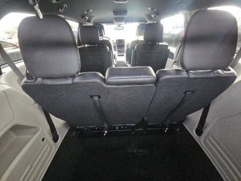 Used 2019 Dodge Grand Caravan SXT w/ Mopar Premium Addition Group image 14