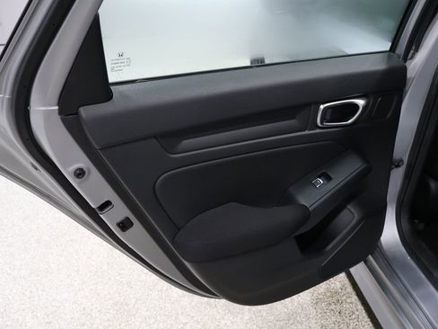 Used 2023 Honda Civic Sport image 19