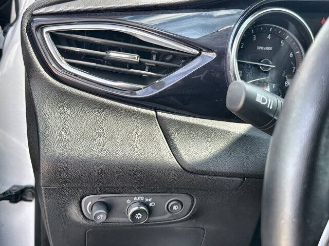 Used 2023 Buick Encore GX Select w/ Safety Package II FWD image 17