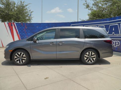 New 2026 Honda Odyssey EX-L image 10