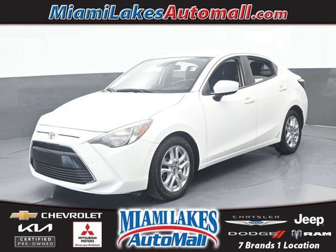 Used 2017 Toyota Yaris iA FWD image 1