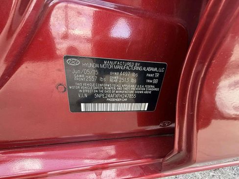 Used 2015 Hyundai Sonata SE w/ Option Group 09 FWD image 22