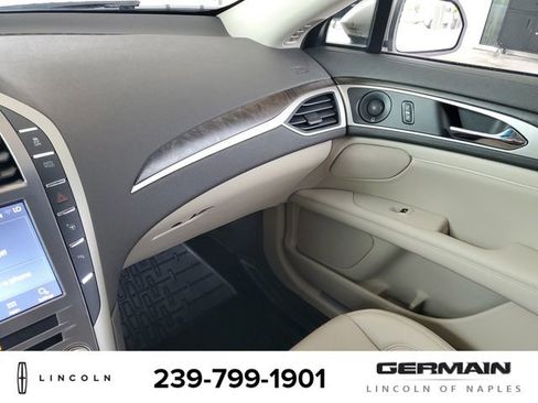 Used 2020 Lincoln MKZ Reserve image 36