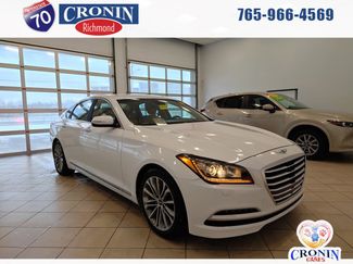 Used 2015 Hyundai Genesis 3.8 video 1