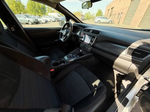 Used 2023 Nissan Leaf S FWD image 13