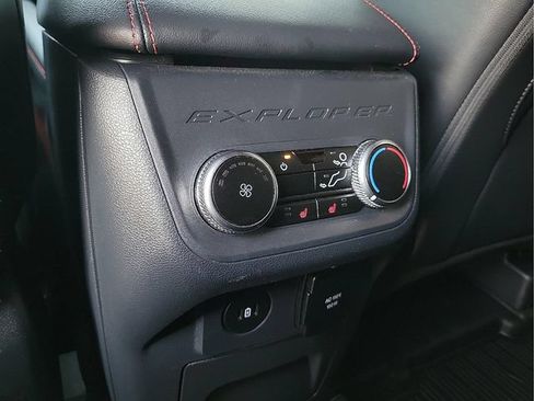 Used 2025 Ford Explorer ST RWD image 13