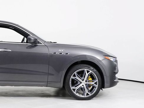 Used 2023 Maserati Levante GT AWD/4WD image 15
