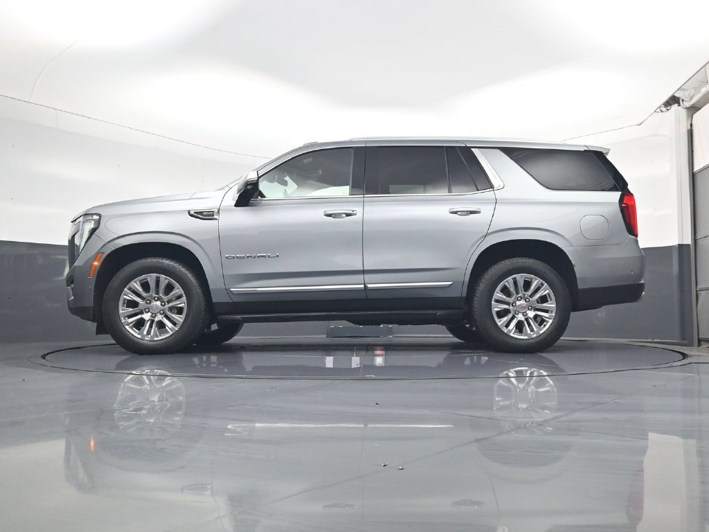 Used 2025 GMC Yukon Denali AWD/4WD image 30