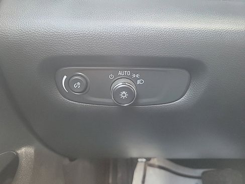 Used 2023 Chevrolet Traverse LT w/ LPO, Floor Liner Package image 10