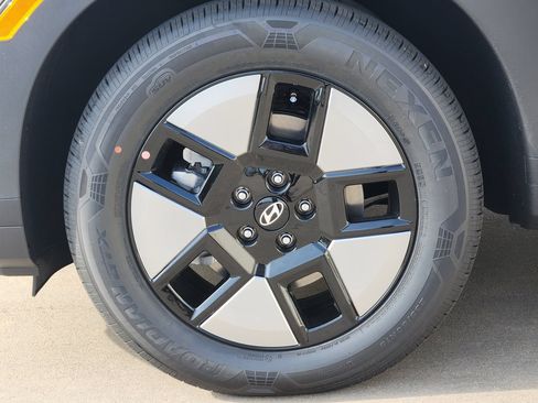 New 2026 Hyundai Santa Fe SE FWD image 7