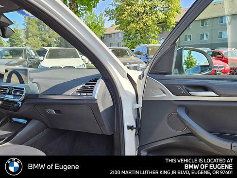 Used 2024 BMW X3 xDrive30i AWD/4WD image 10