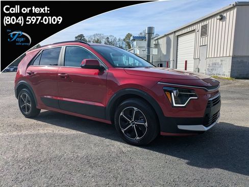 Used 2025 Kia Niro EX image 1