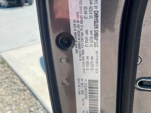 Used 2014 Dodge Charger SE RWD image 29