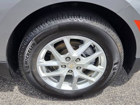 Used 2023 Chevrolet Equinox LS w/ LS Convenience Package FWD image 8