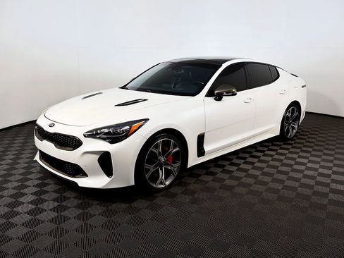 Used 2018 Kia Stinger GT2 image 56