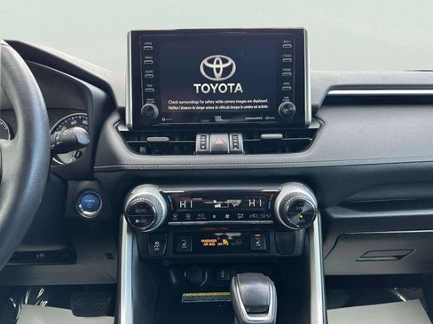 Used 2021 Toyota RAV4 XLE Premium AWD/4WD image 28
