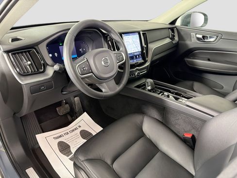 Certified 2023 Volvo XC60 B5 Core w/ Climate Package image 10