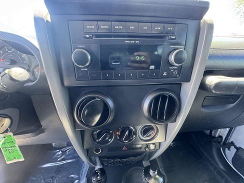Used 2009 Jeep Wrangler Unlimited X w/ Trailer Tow Group AWD/4WD image 20