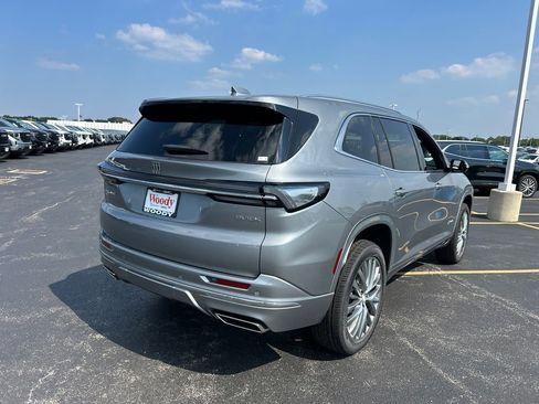 New 2026 Buick Enclave Avenir image 10