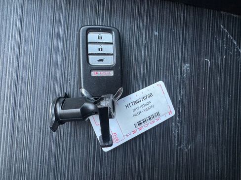 Certified 2017 Honda Pilot LX image 29