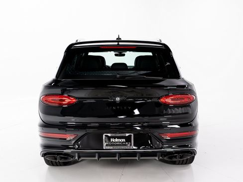 New 2025 Bentley Bentayga image 4
