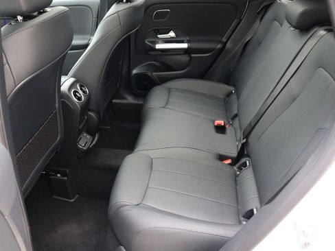 New 2025 Mercedes-Benz GLA 250 image 28