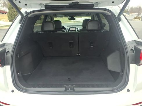 Used 2022 Chevrolet Equinox Premier FWD image 27