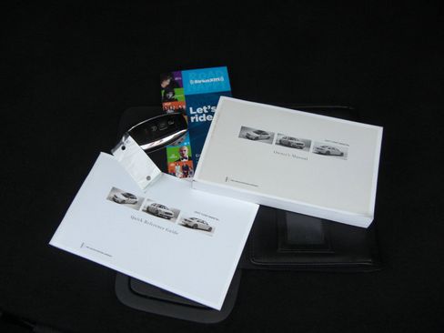 Used 2017 Lincoln Continental Premiere image 16