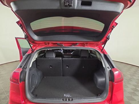 Certified 2022 Kia Niro EX FWD image 30