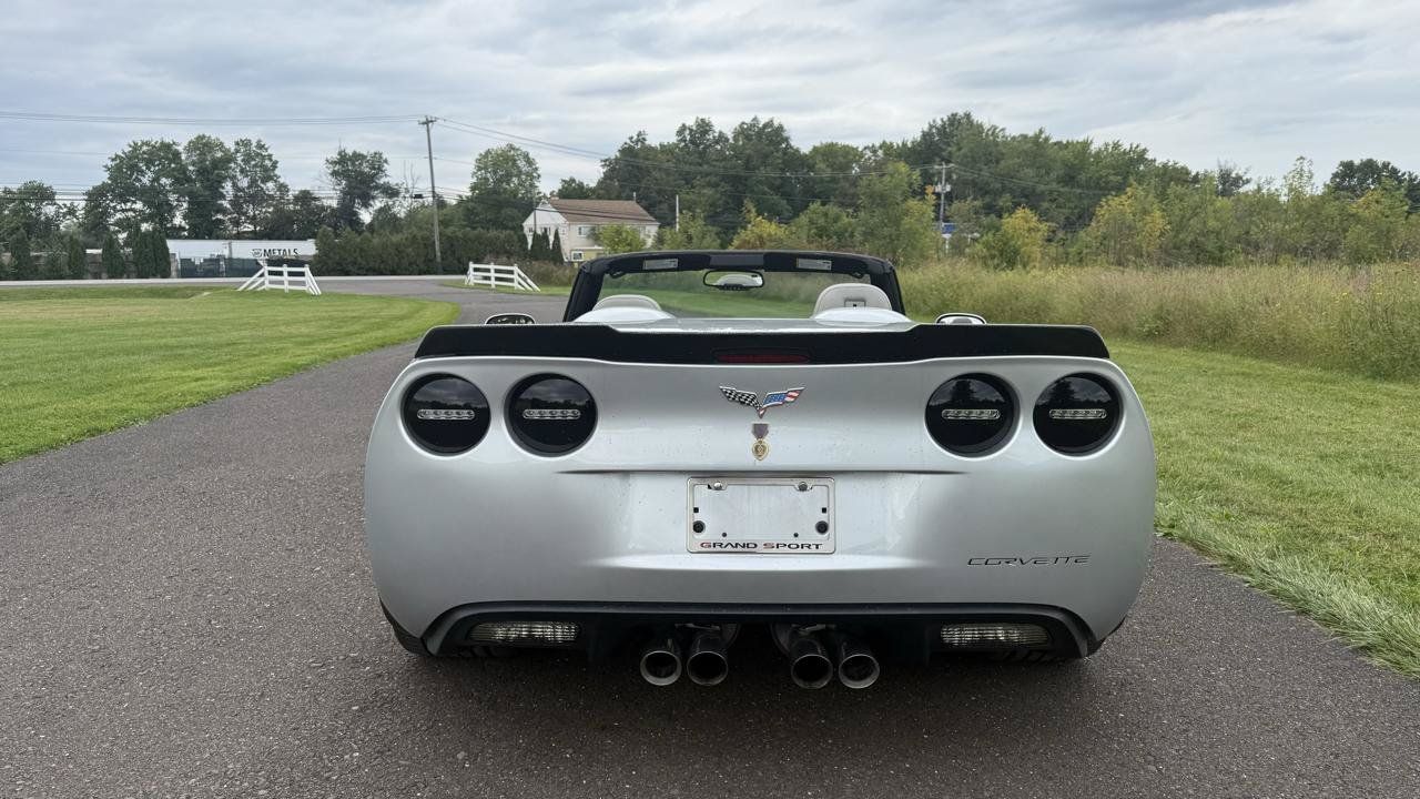 Used 2011 Chevrolet Corvette Grand Sport w/ Preferred Equipment Group RWD image 8