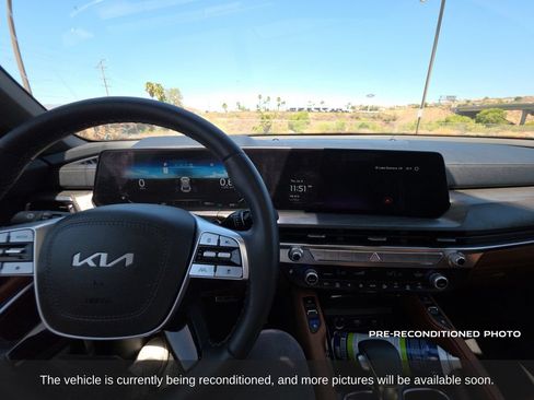 Used 2025 Kia Telluride SX X-Line AWD/4WD image 17