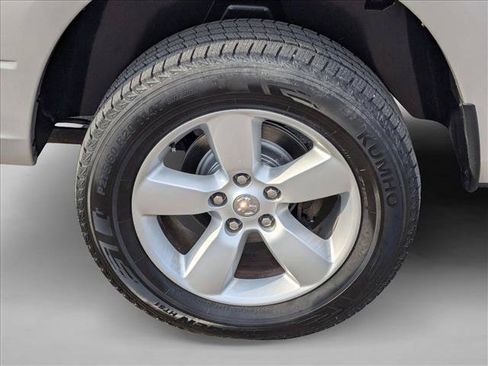 Used 2017 RAM 1500 Classic SLT AWD/4WD image 21