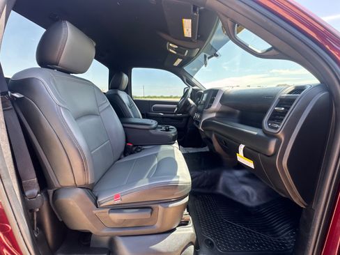 Used 2024 RAM 2500 Tradesman w/ Protection Group image 13