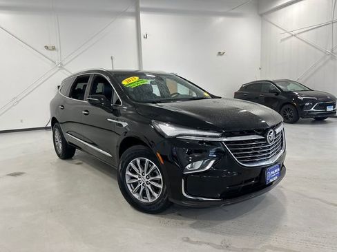 Certified 2023 Buick Enclave Essence image 6