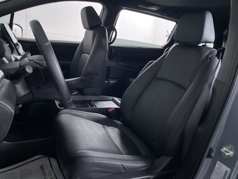 Used 2023 Honda Odyssey Sport image 12
