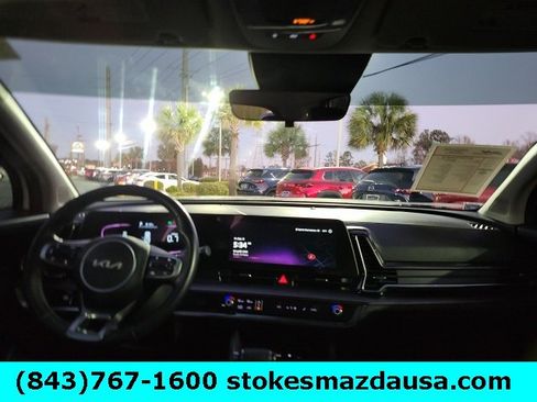Used 2023 Kia Sportage EX image 2