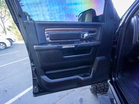 Used 2016 RAM 3500 Laramie image 19