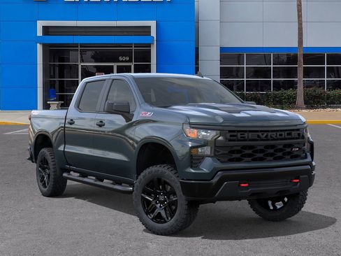 New 2026 Chevrolet Silverado 1500 Custom Trail Boss w/ LPO, Dark Essentials Package image 7